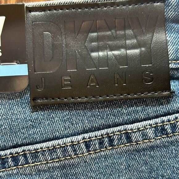 NEW DKNY Mid Rise Denim Skirt - Picture 7 of 9